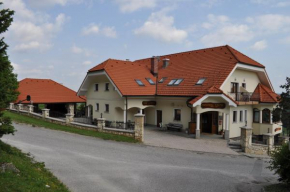 Гостиница Grobelnik Tourist Farm  Севница
